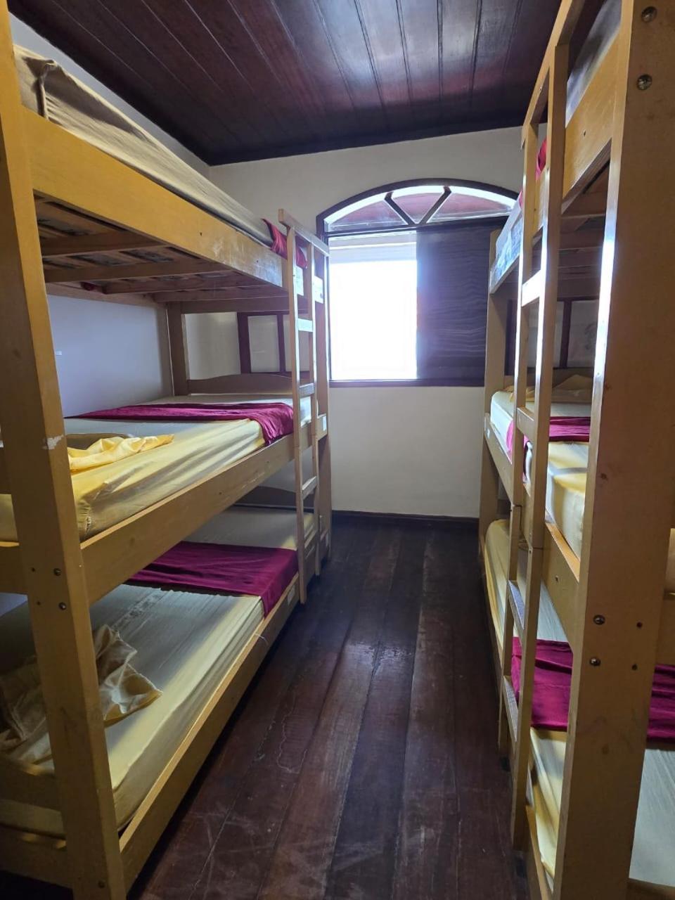 Brava Hostal *